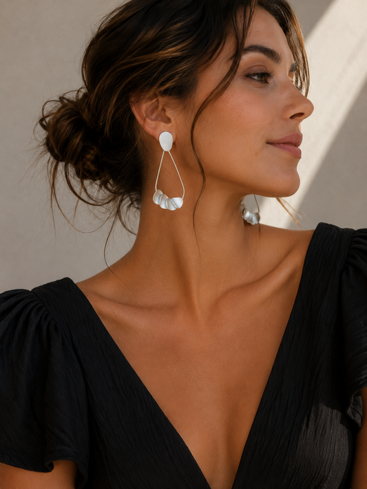 Teardrop silver earrings