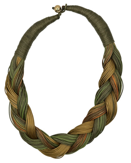 Braided necklace green and gold