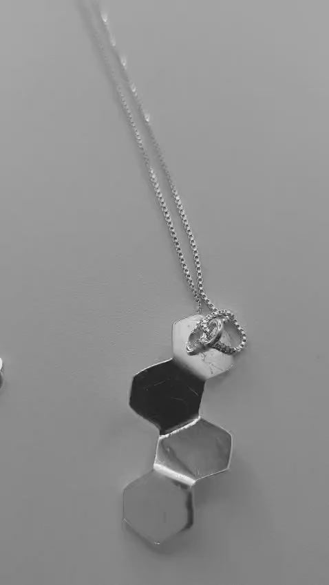 Miel Silver Necklace & Earrings Set